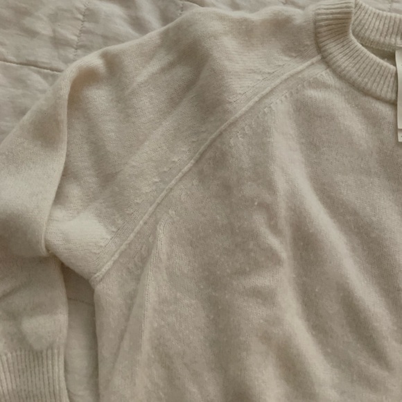 The Group by Babaton 100% Cashmere Sweater - Picture 4 of 6